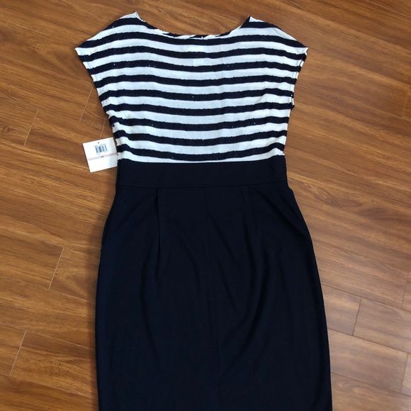 Donna Morgan Dress - Picture 2 of 4